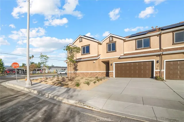 $3,400 | 900 South Hert Street, Colton, CA 92324