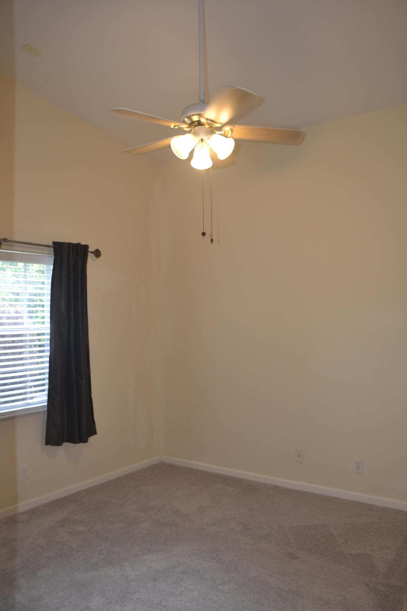 1104 Raintree Lane Wellington, FL 33414 - Photo 13 of 30 Bedroom 3 Vaulted ceiling