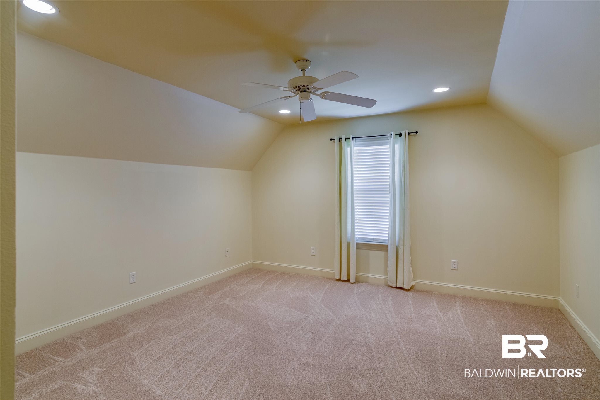 8687 Hickory Court Daphne, AL 36527 - Photo 37 of 43