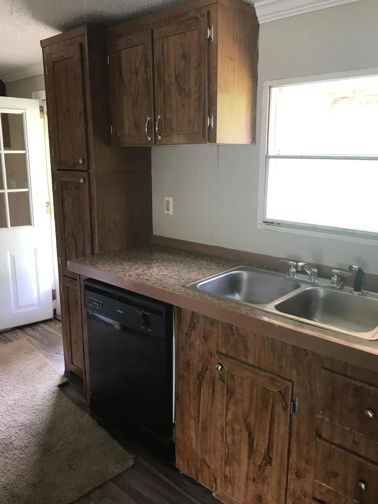 620 Comfort Road Richlands, NC 28574 - Photo 2 of 13 IMG_1672