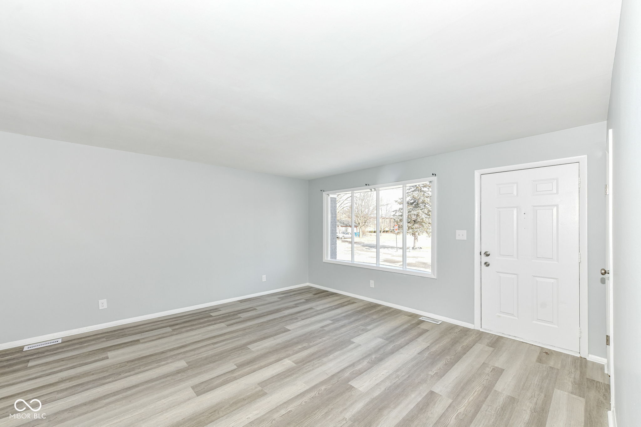 3976 Marseille Road Indianapolis, IN 46226 - Photo 4 of 34