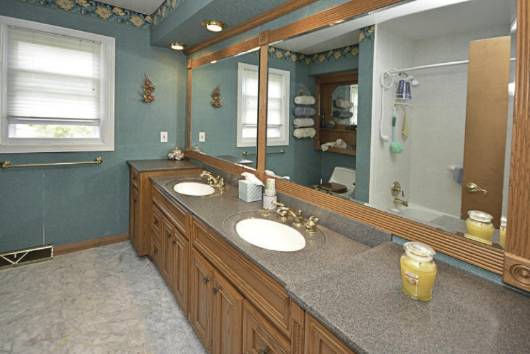 4706 Ravine Road Kalamazoo, MI 49004 - Photo 13 of 40 4706Ravine_15