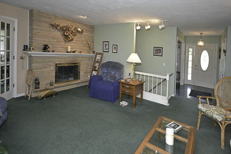 4706 Ravine Road Kalamazoo, MI 49004 - Photo 14 of 40 4706Ravine_04