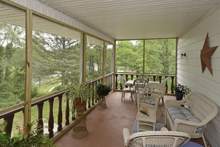 4706 Ravine Road Kalamazoo, MI 49004 - Photo 17 of 40 4706Ravine_07