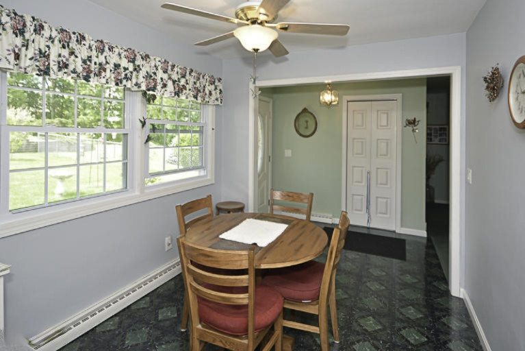 4706 Ravine Road Kalamazoo, MI 49004 - Photo 9 of 40 4706Ravine_11