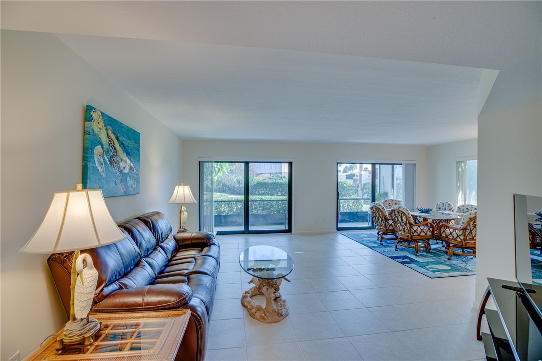 1155 Reef Road, Unit D3 Vero Beach, FL 32963 - Photo 5 of 21 Gallery Image 5