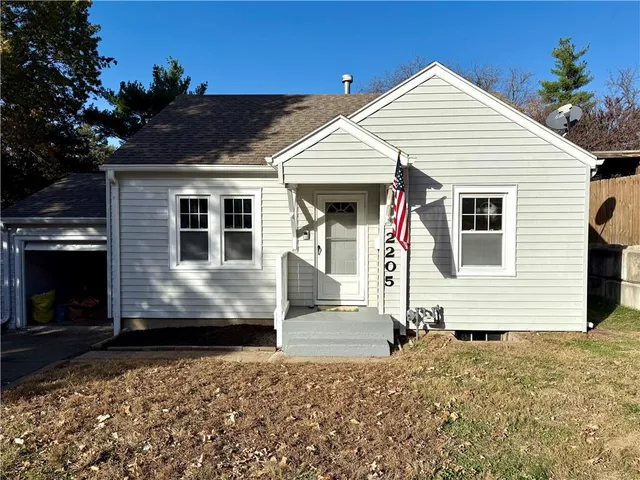 $149,900 | 2205 Monterey Drive, St. Joseph, MO 64507