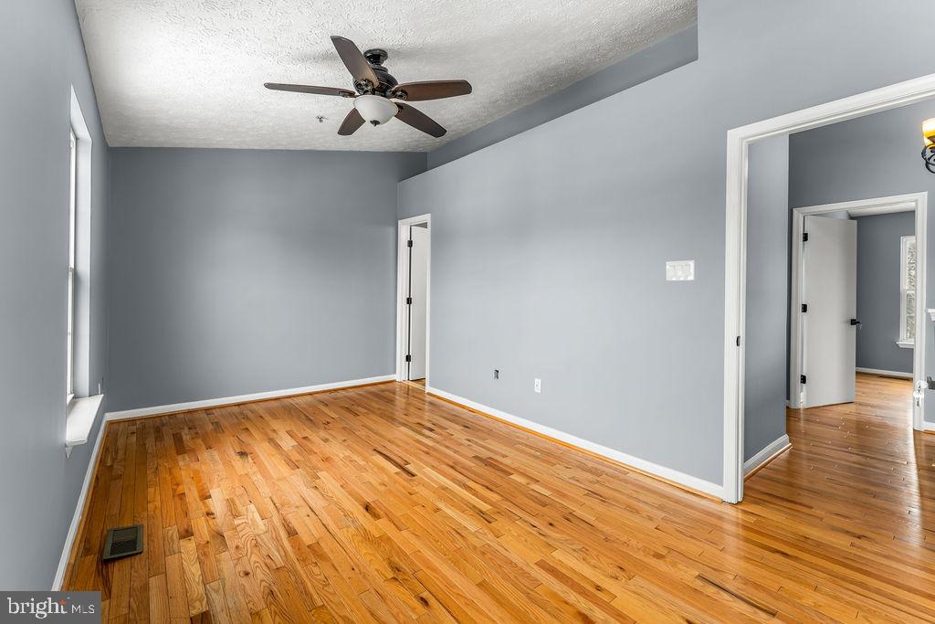 7711 Cornerstone Way Baltimore, MD 21244 - Photo 22 of 33 a view of an empty room