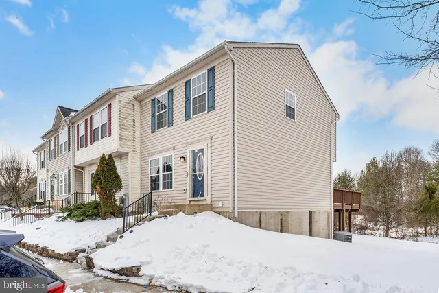 $2,700 | 7711 Cornerstone Way, Baltimore, MD 21244