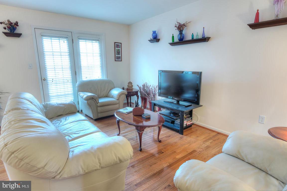 7 Spring Street Mountville, PA 17554 - Photo 3 of 23 Gallery Image 3