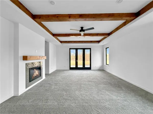 $560,000 | 127 Northwest 1050th Road, Warrensburg, MO 64093