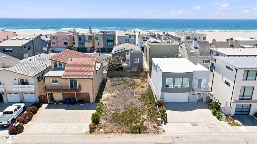 4049 Sunset Lane Oxnard, CA 93035 - Photo 3 of 14 2-web-or-mls-DJI_20260714125038_0320_D (