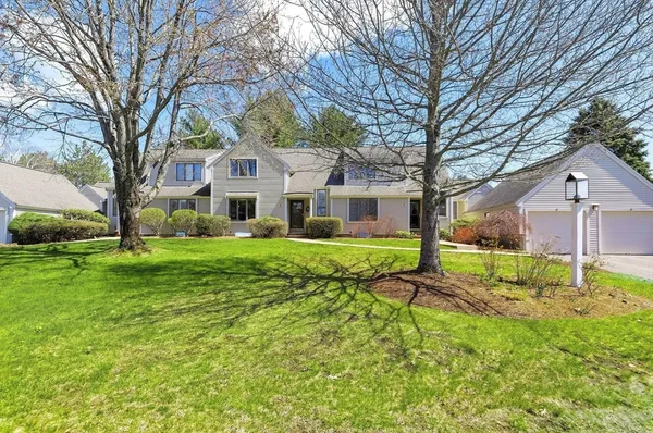$699,900 | 5 Niblick Way, Unit 5, North Reading, MA 01864
