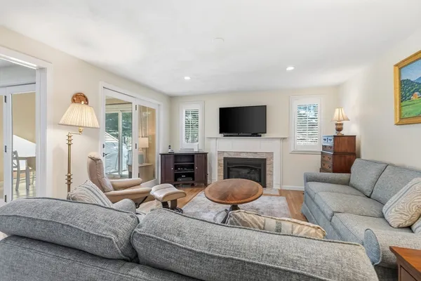 $699,900 | 5 Niblick Way, Unit 5, North Reading, MA 01864