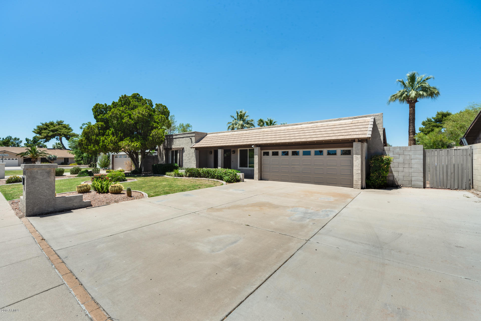 648 East Hearn Road Phoenix, AZ 85022 - Photo 8 of 39 ChaseCapture-1