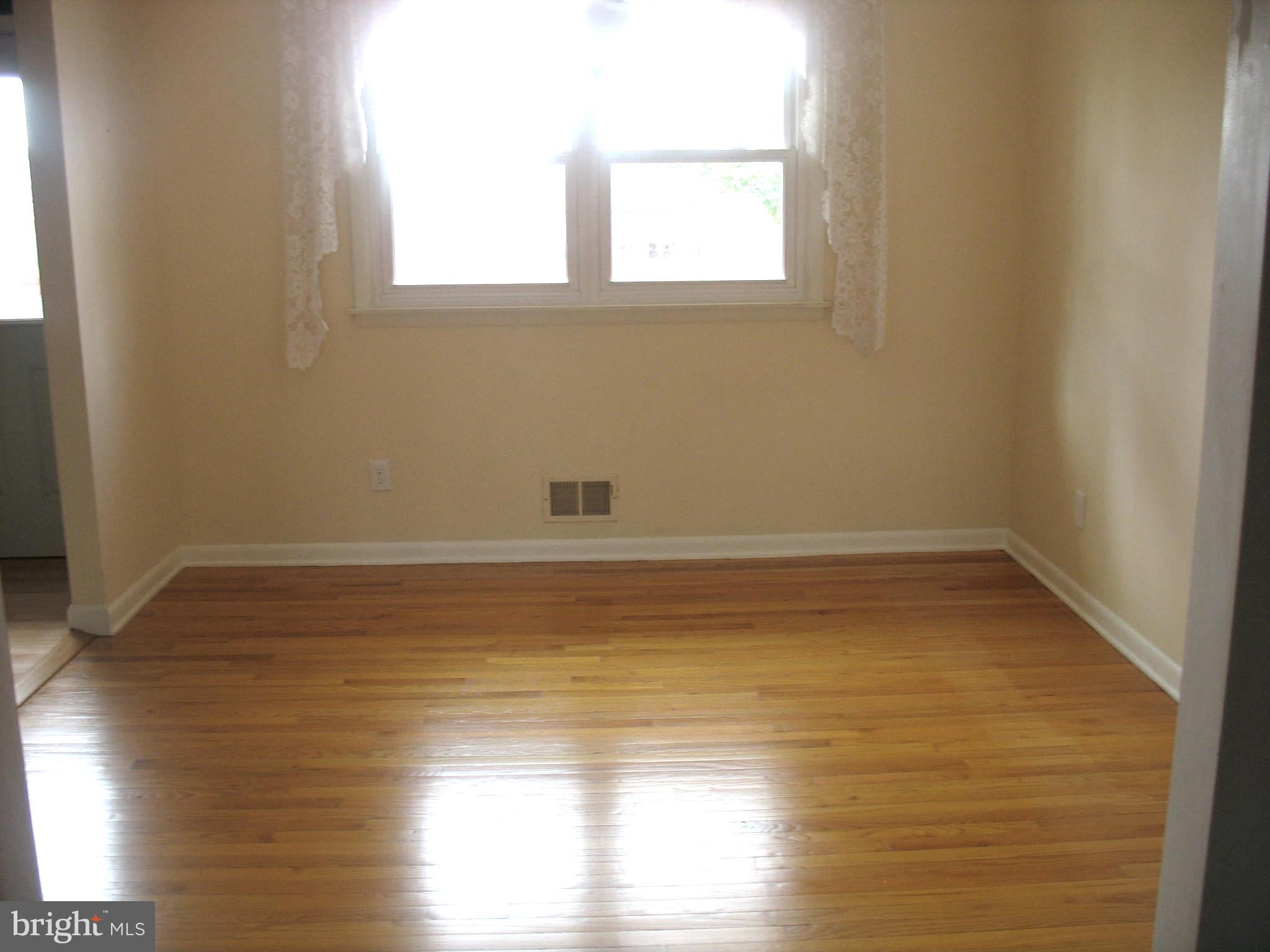 1605 Myamby Road Baltimore, MD 21286 - Photo 26 of 51 Dining Room