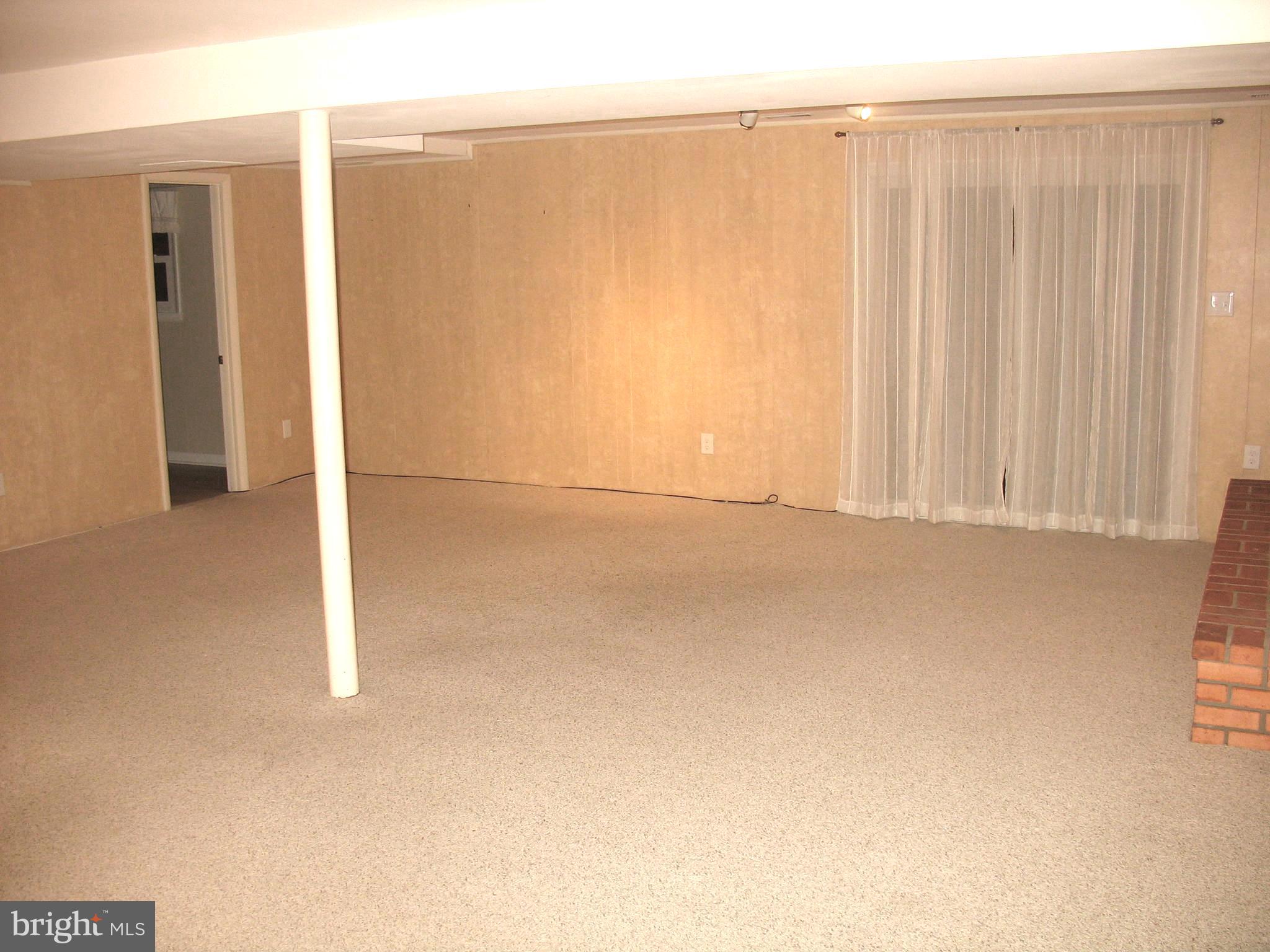 1605 Myamby Road Baltimore, MD 21286 - Photo 39 of 51 Family Room