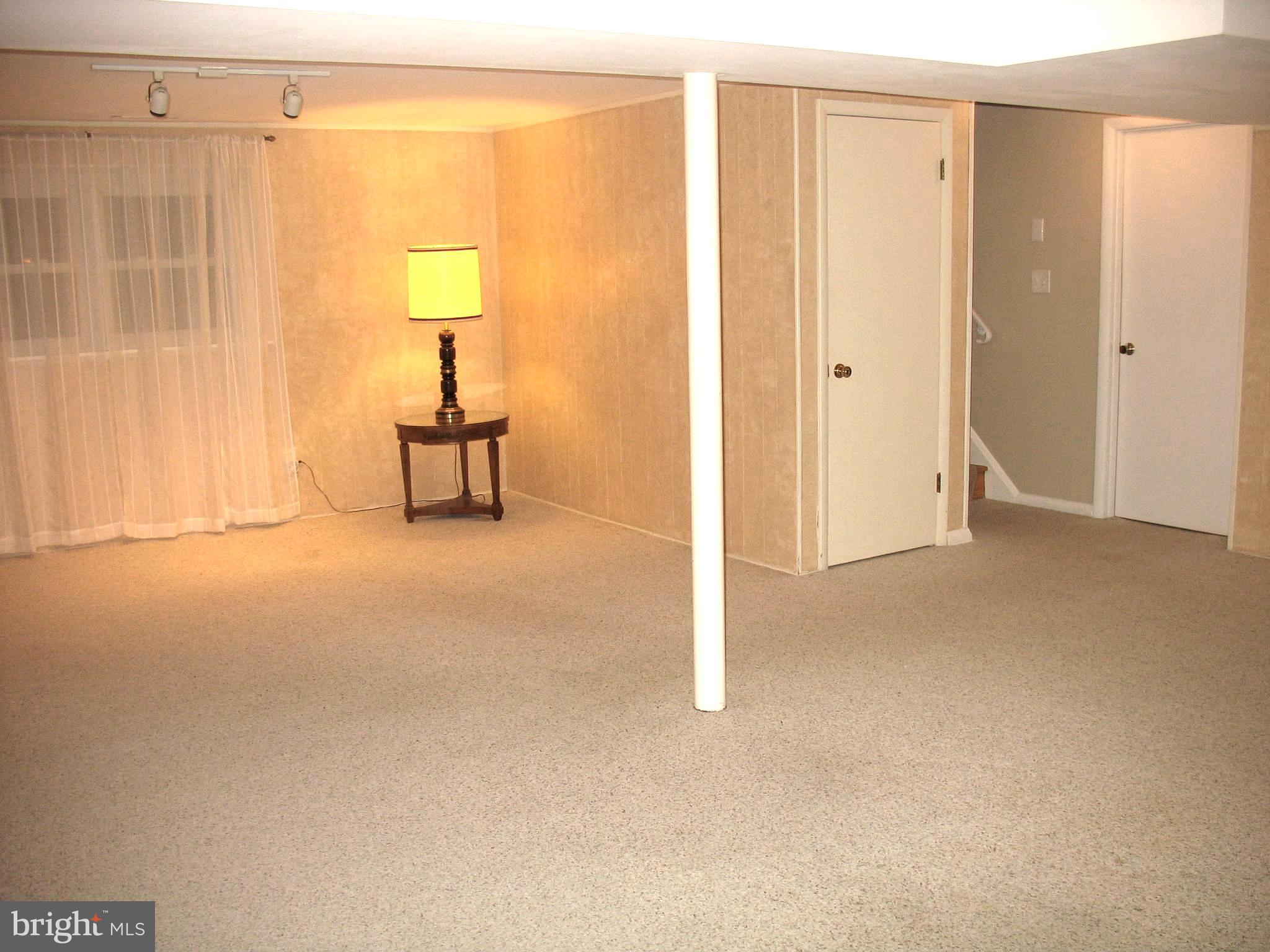 1605 Myamby Road Baltimore, MD 21286 - Photo 40 of 51 Family Room