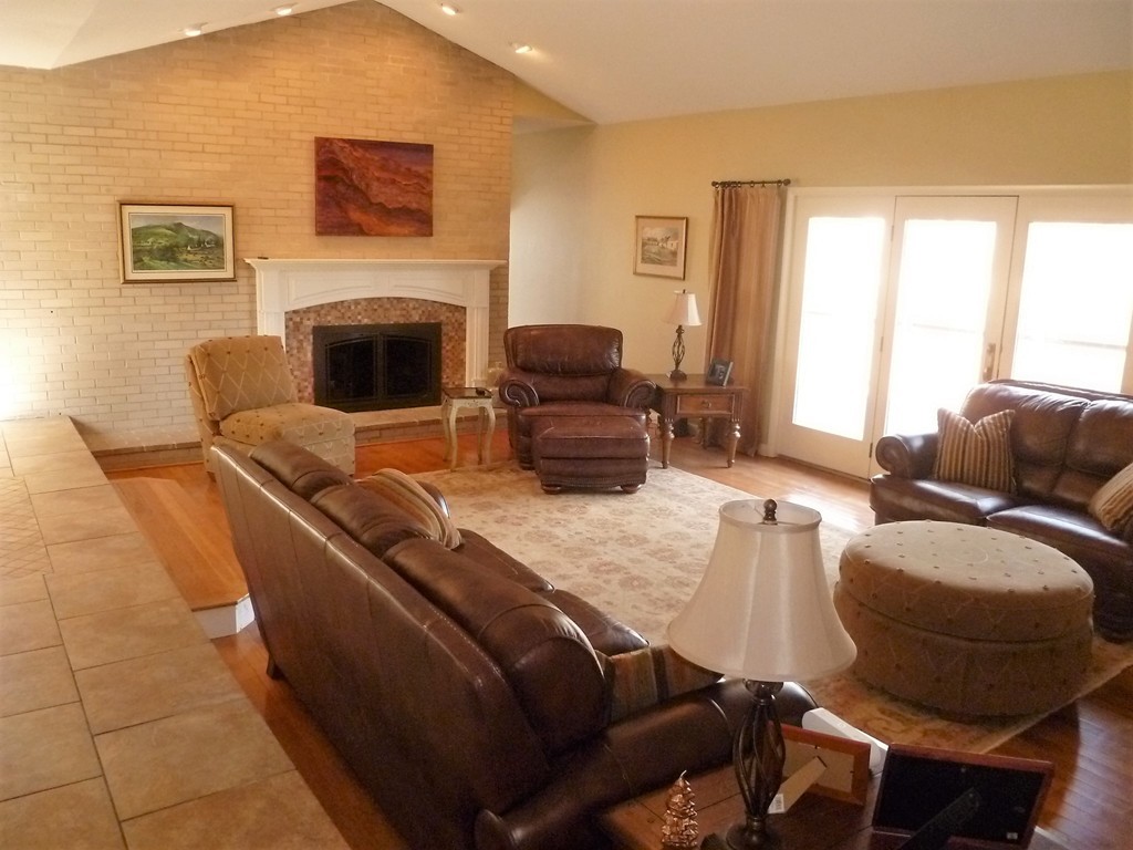 580 Wolf Swamp Road Longmeadow, MA 01106 - Photo 10 of 25 Gallery Image 10