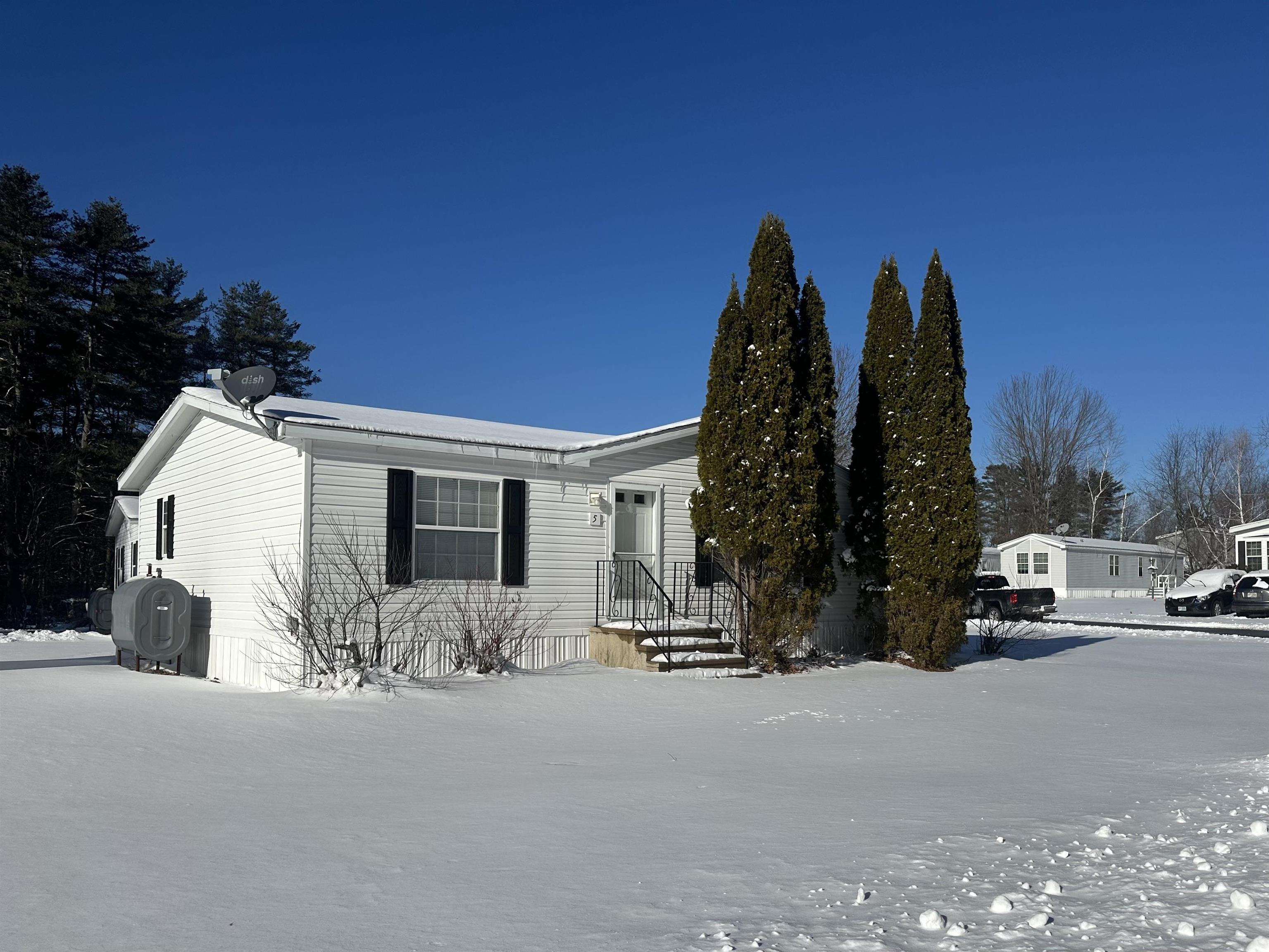 5 First Street Barrington, NH 03825 - Photo 2 of 26 Gallery Image 2