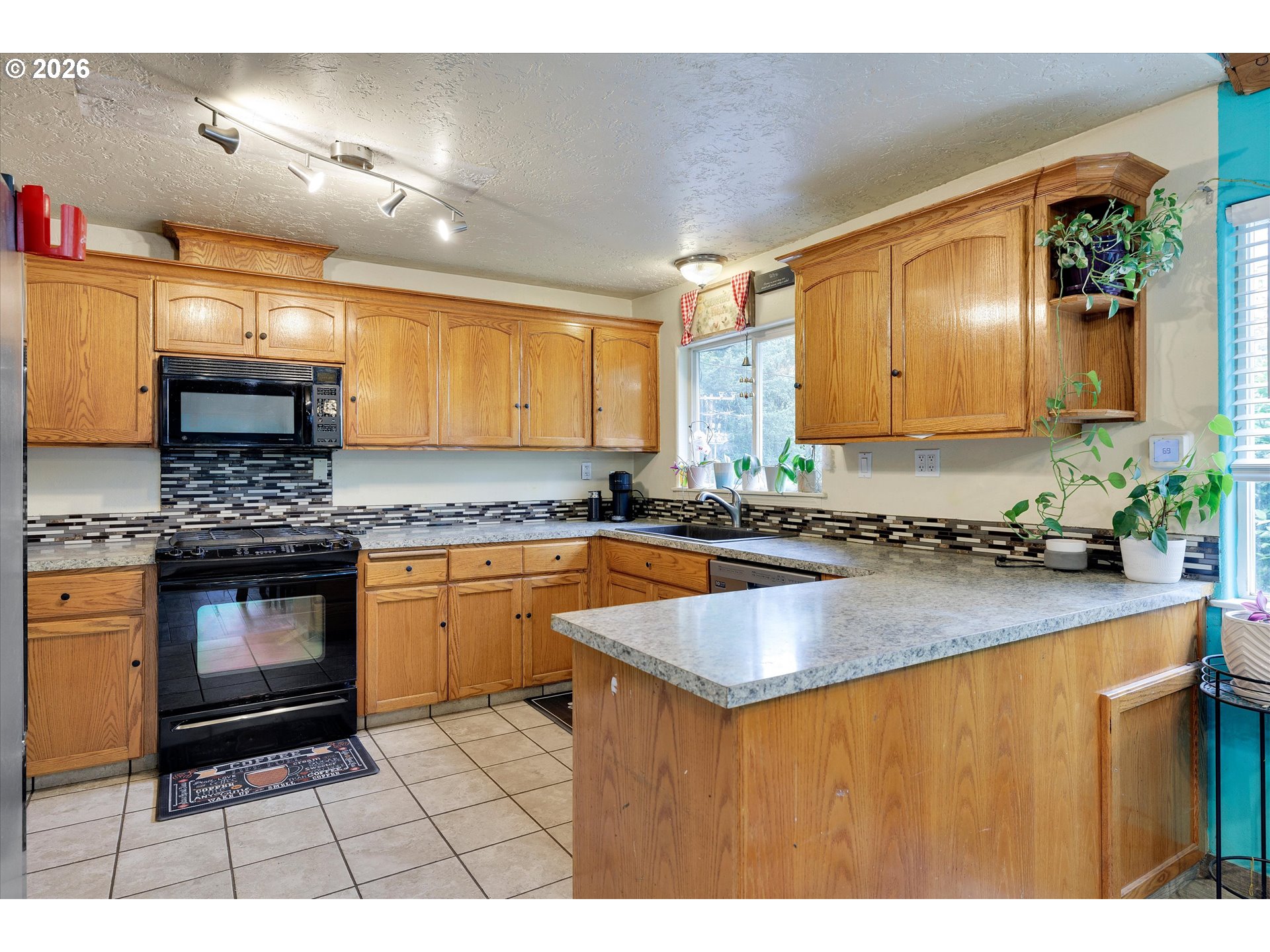 17575 Southeast Ten Eyck Road Sandy, OR 97055 - Photo 8 of 35