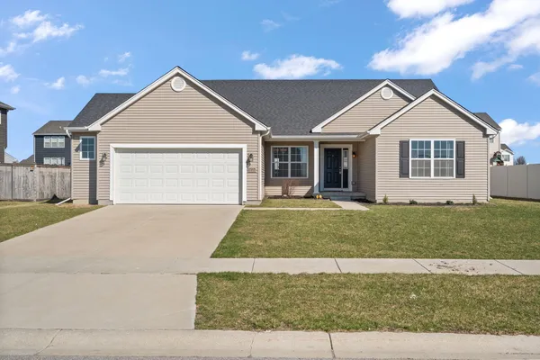 $385,000 | 17215 Adams Drive, Lowell, IN 46356