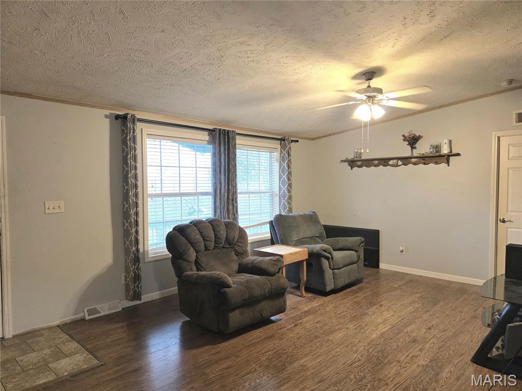 2255 Buth Lane Beaufort, MO 63013 - Photo 3 of 26