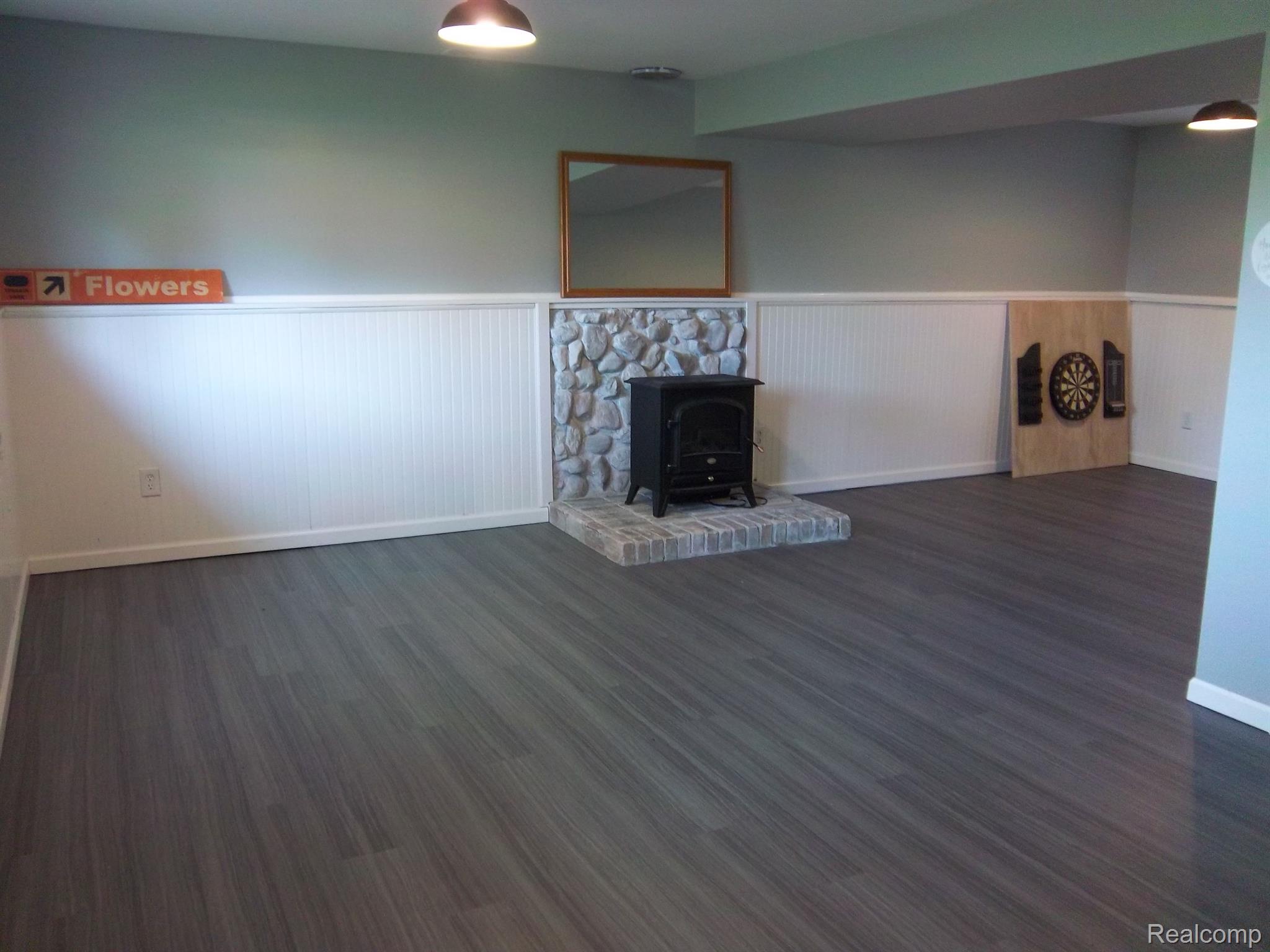 5024 Lahring Road Linden, MI 48451 - Photo 21 of 25 Gallery Image 21