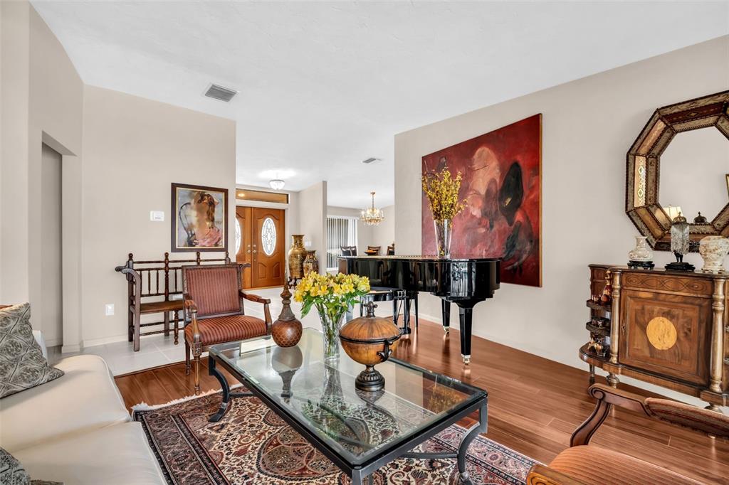 1504 Ridge Top Way Clearwater, FL 33765 - Photo 11 of 67 Gallery Image 11