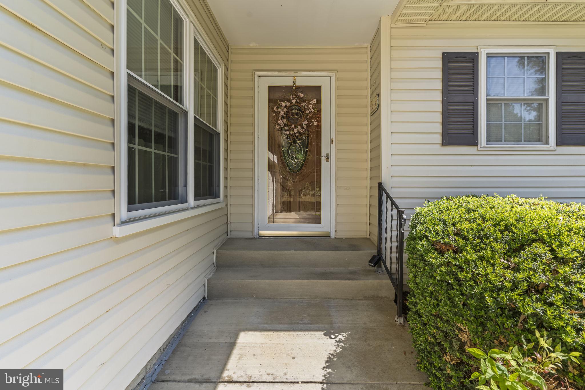 15440 Sorrel Ridge Lane Waldorf, MD 20601 - Photo 7 of 48