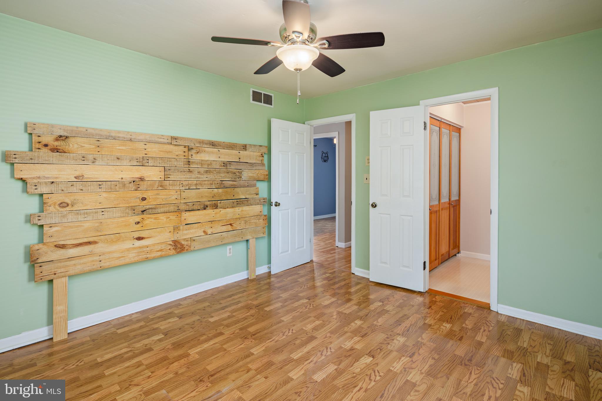 8431 Kenton Road Pasadena, MD 21122 - Photo 12 of 34 Gallery Image 12