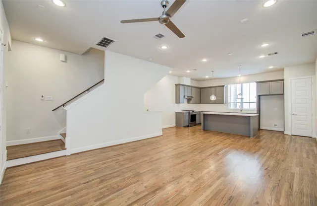 $389,990 | 2810 Grand Fountains Drive, Unit B, Houston, TX 77054