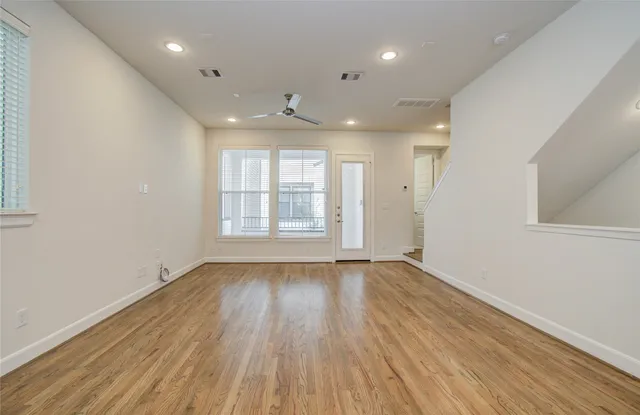 $389,990 | 2810 Grand Fountains Drive, Unit B, Houston, TX 77054