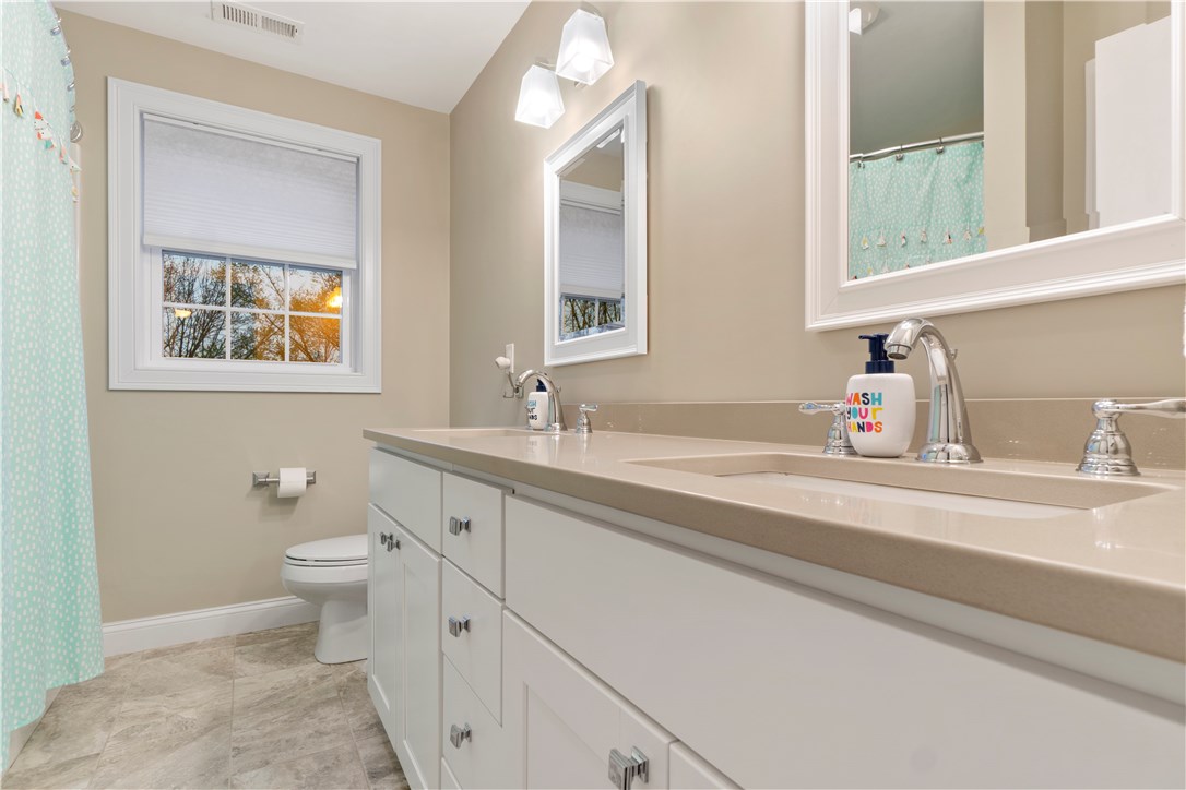 98 Fairhaven Road Cumberland, RI 02864 - Photo 27 of 38