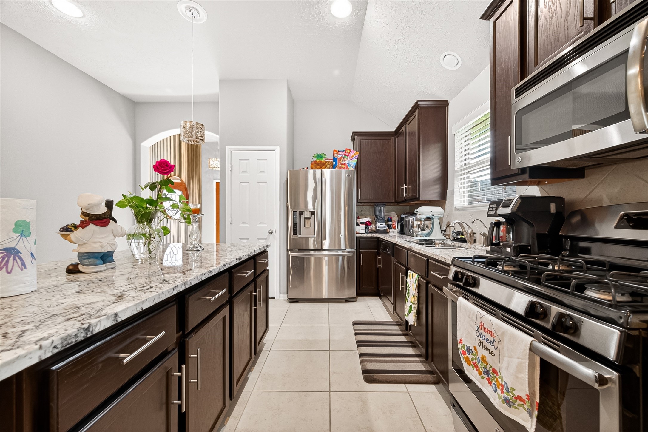21519 Gable Meadows Lane Spring, TX 77379 - Photo 6 of 14 Kitchen