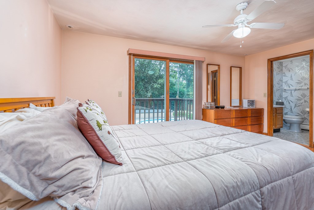 17 Fox Run Cranston, RI 02921 - Photo 16 of 39 Gallery Image 16