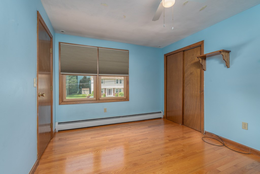 17 Fox Run Cranston, RI 02921 - Photo 19 of 39 Gallery Image 19