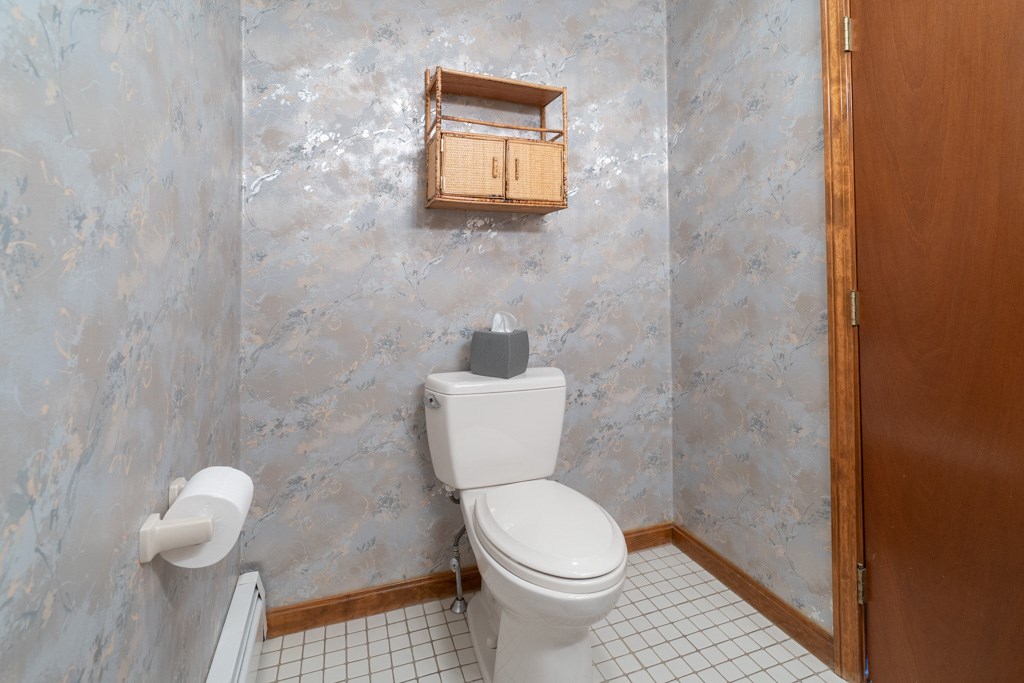 17 Fox Run Cranston, RI 02921 - Photo 22 of 39 Gallery Image 22