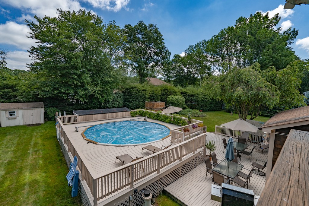 17 Fox Run Cranston, RI 02921 - Photo 26 of 39 Gallery Image 26