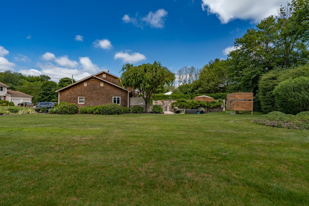 17 Fox Run Cranston, RI 02921 - Photo 30 of 39 Gallery Image 30