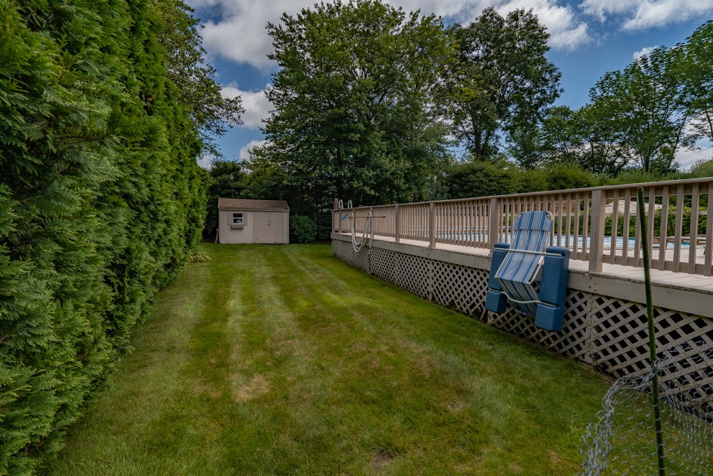 17 Fox Run Cranston, RI 02921 - Photo 35 of 39 Gallery Image 35
