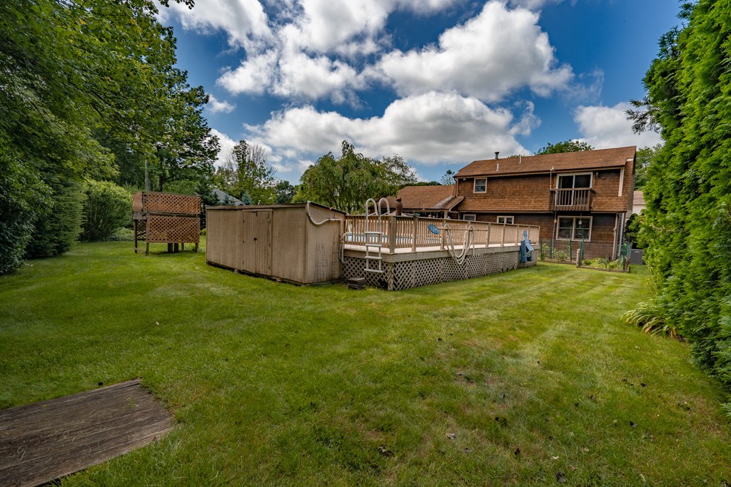 17 Fox Run Cranston, RI 02921 - Photo 36 of 39 Gallery Image 36