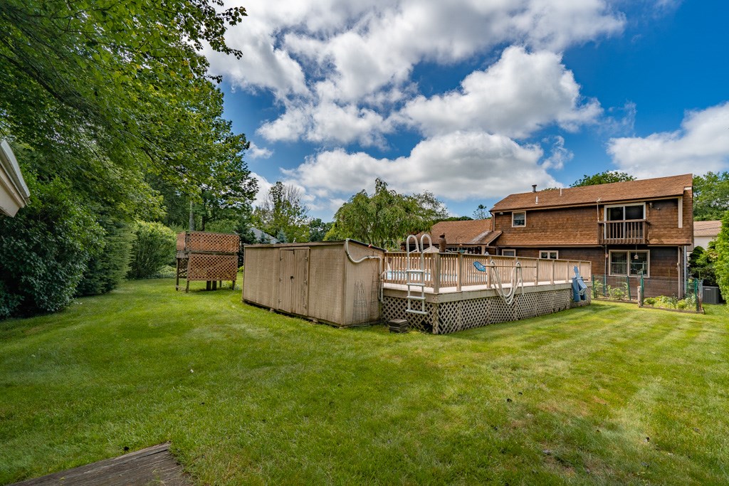17 Fox Run Cranston, RI 02921 - Photo 37 of 39 Gallery Image 37