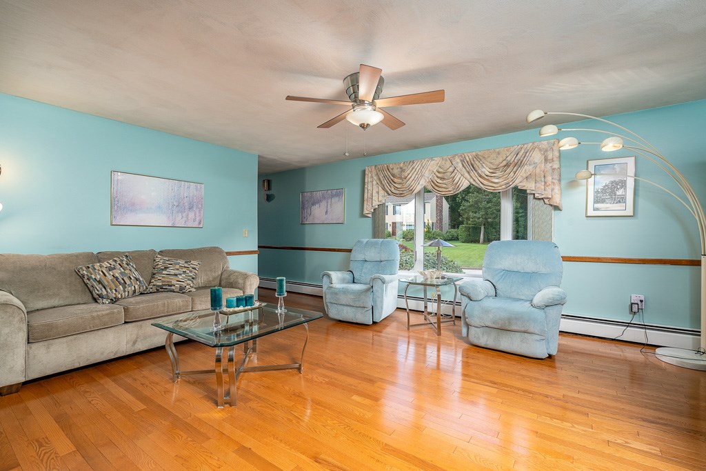 17 Fox Run Cranston, RI 02921 - Photo 6 of 39 Gallery Image 6