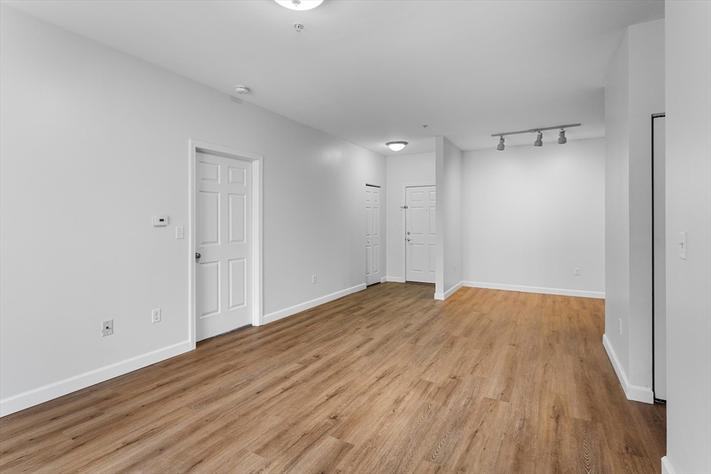 23 Hampshire Road, Unit 206 Methuen, MA 01844 - Photo 11 of 36 Gallery Image 11