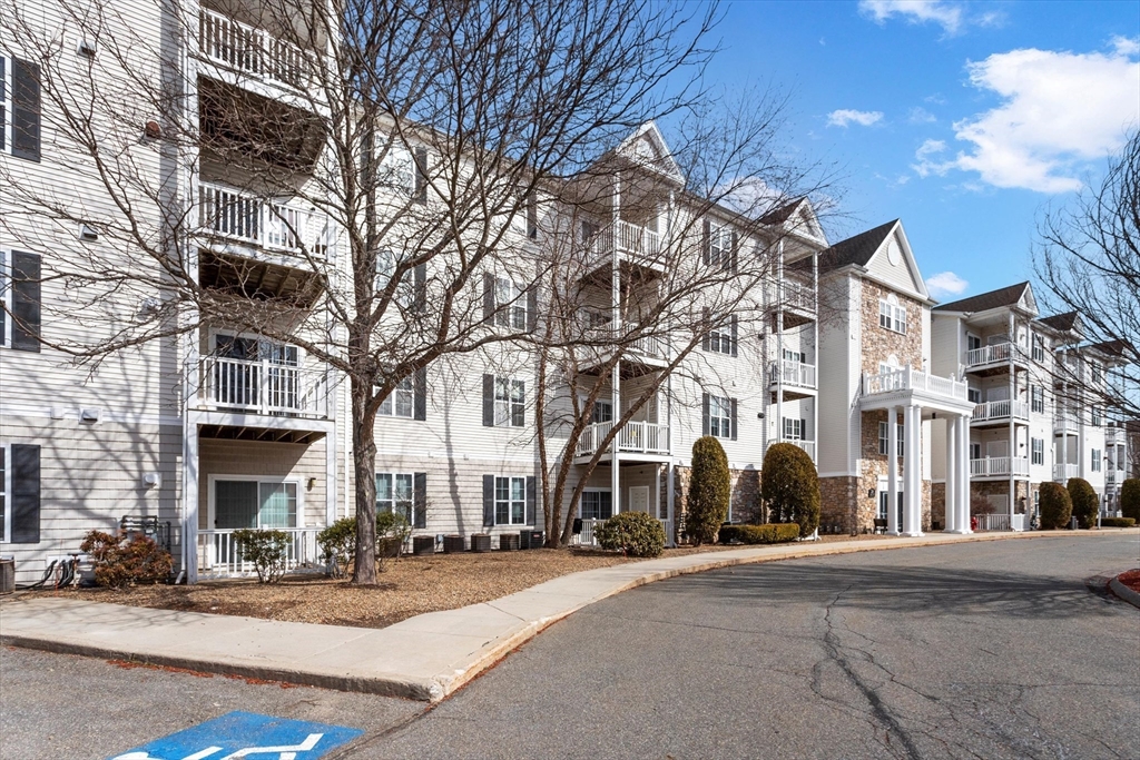 23 Hampshire Road, Unit 206 Methuen, MA 01844 - Photo 27 of 36 Gallery Image 27