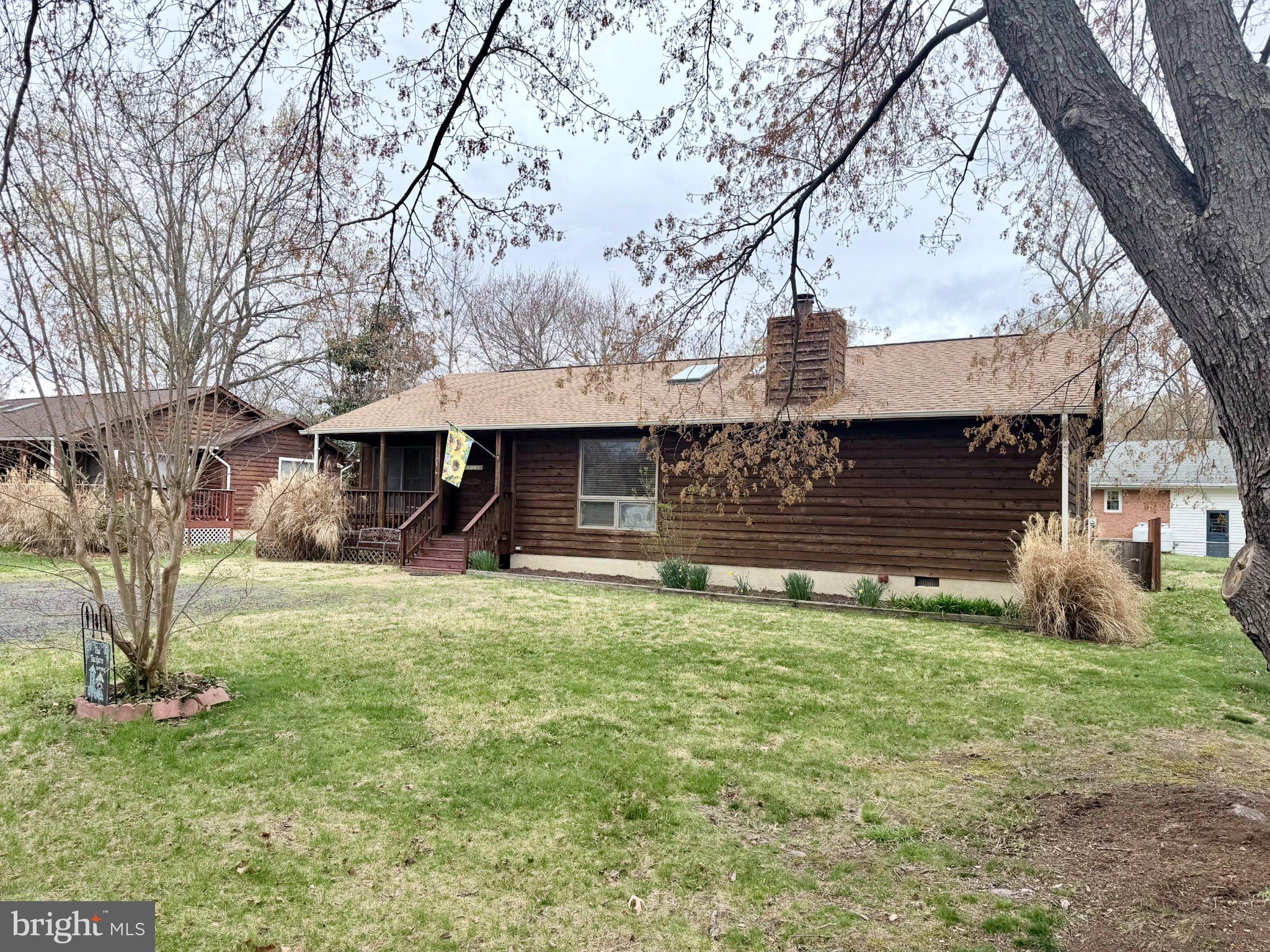 121 11th Street Colonial Beach, VA 22443 - Photo 2 of 6