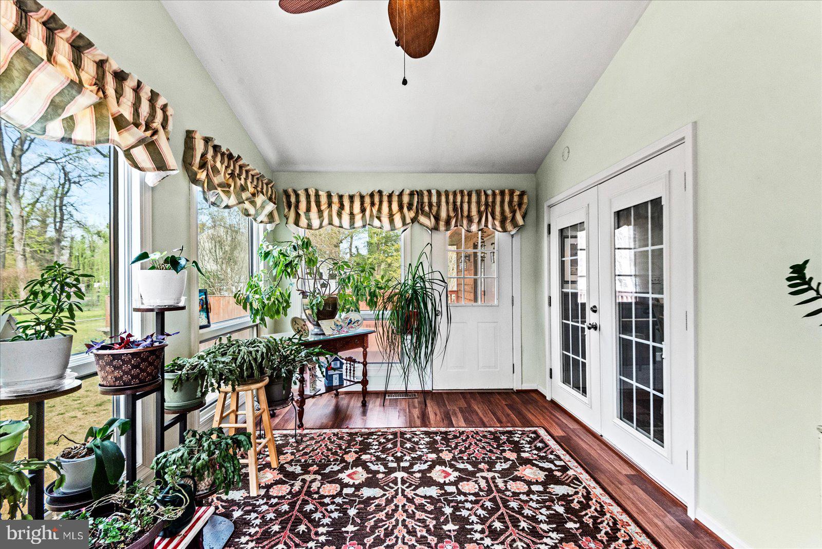 121 11th Street Colonial Beach, VA 22443 - Photo 27 of 33 a view of entryway with a flower pot