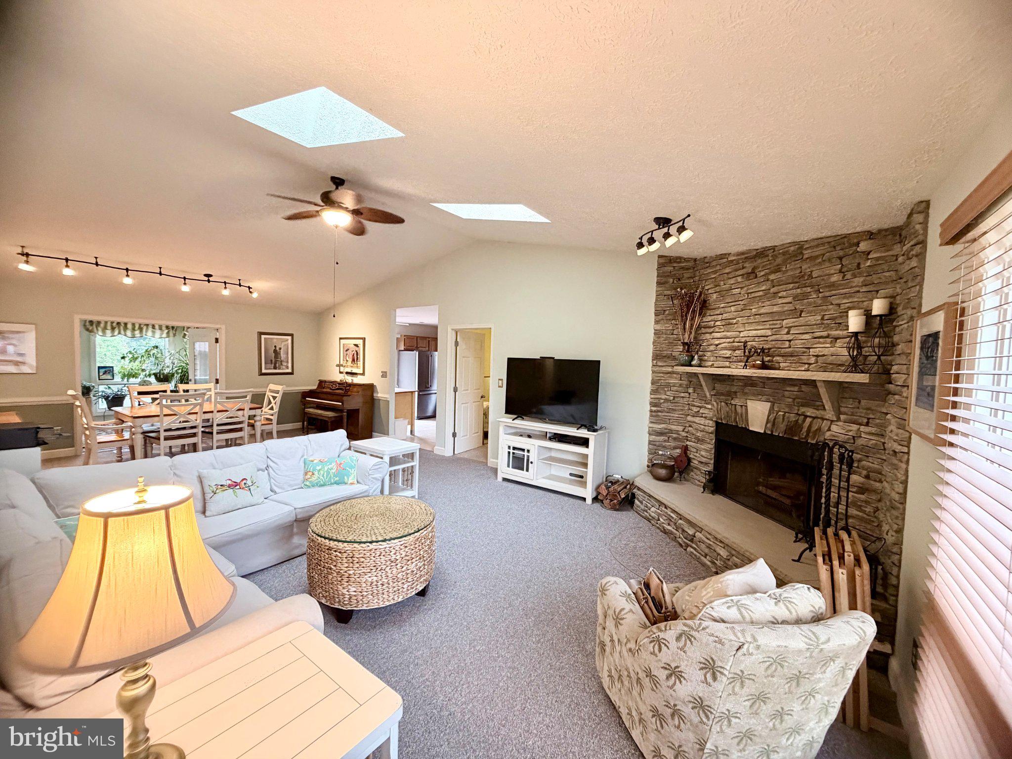 121 11th Street Colonial Beach, VA 22443 - Photo 3 of 6