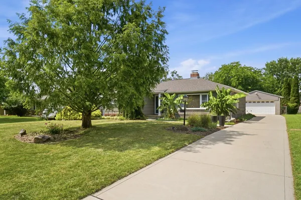 $409,900 | 622 East Beaumont Road, Columbus, OH 43214